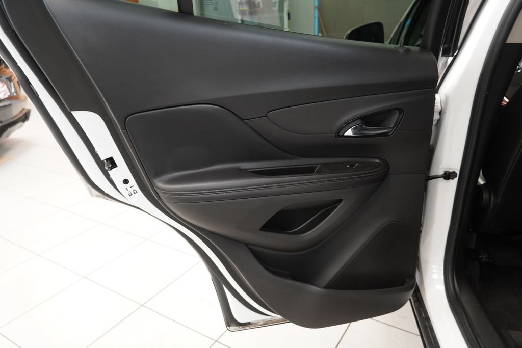 Used 2019 Buick Encore Essence AWD/4WD image 25