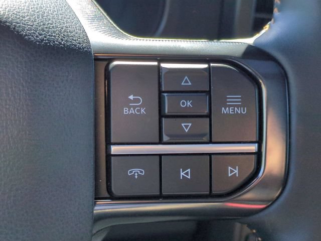 Used 2024 Ford F350 Platinum w/ FX4 Off-Road Package AWD/4WD image 18