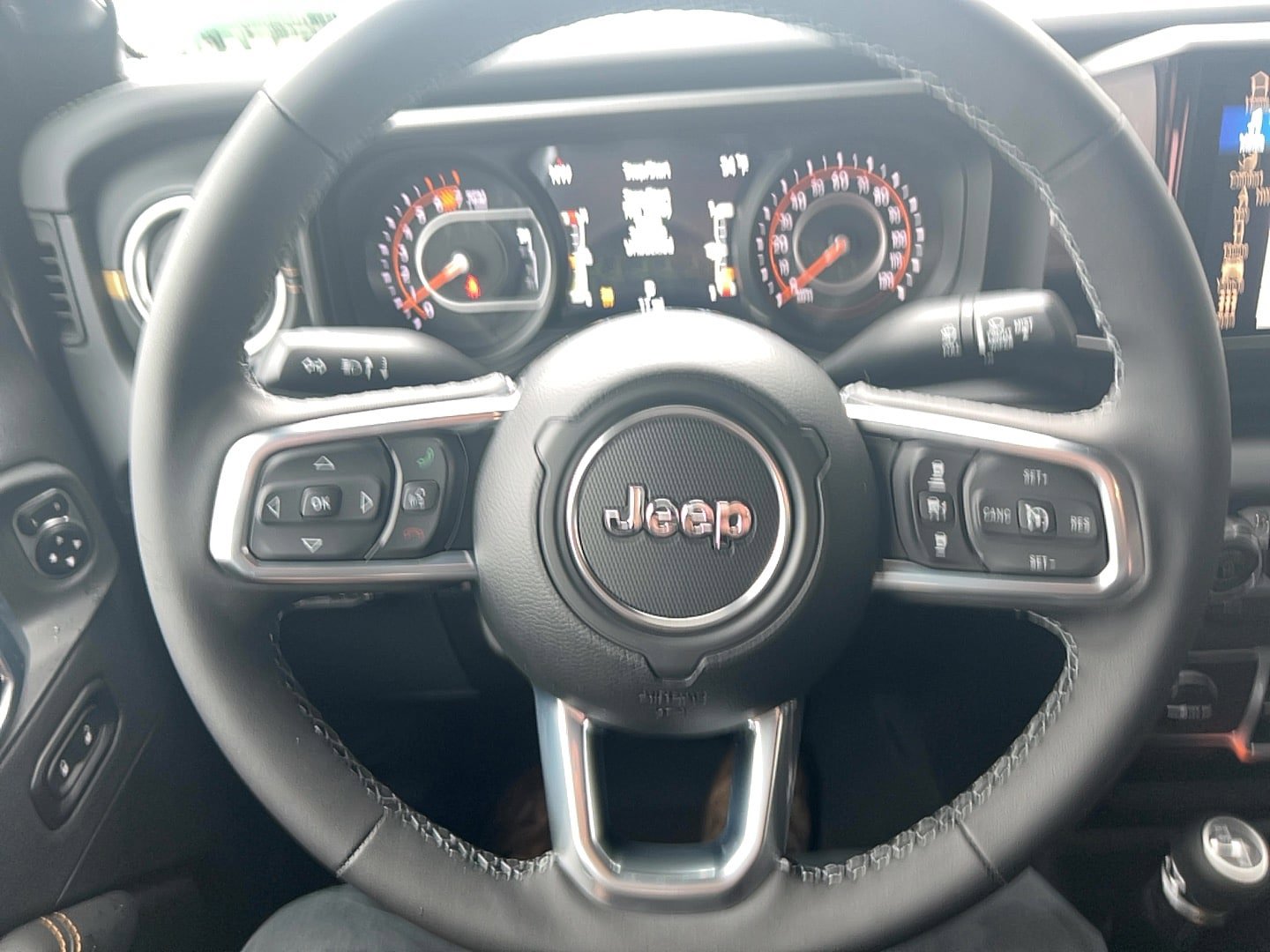 New 2026 Jeep Wrangler Unlimited Sahara AWD/4WD image 34