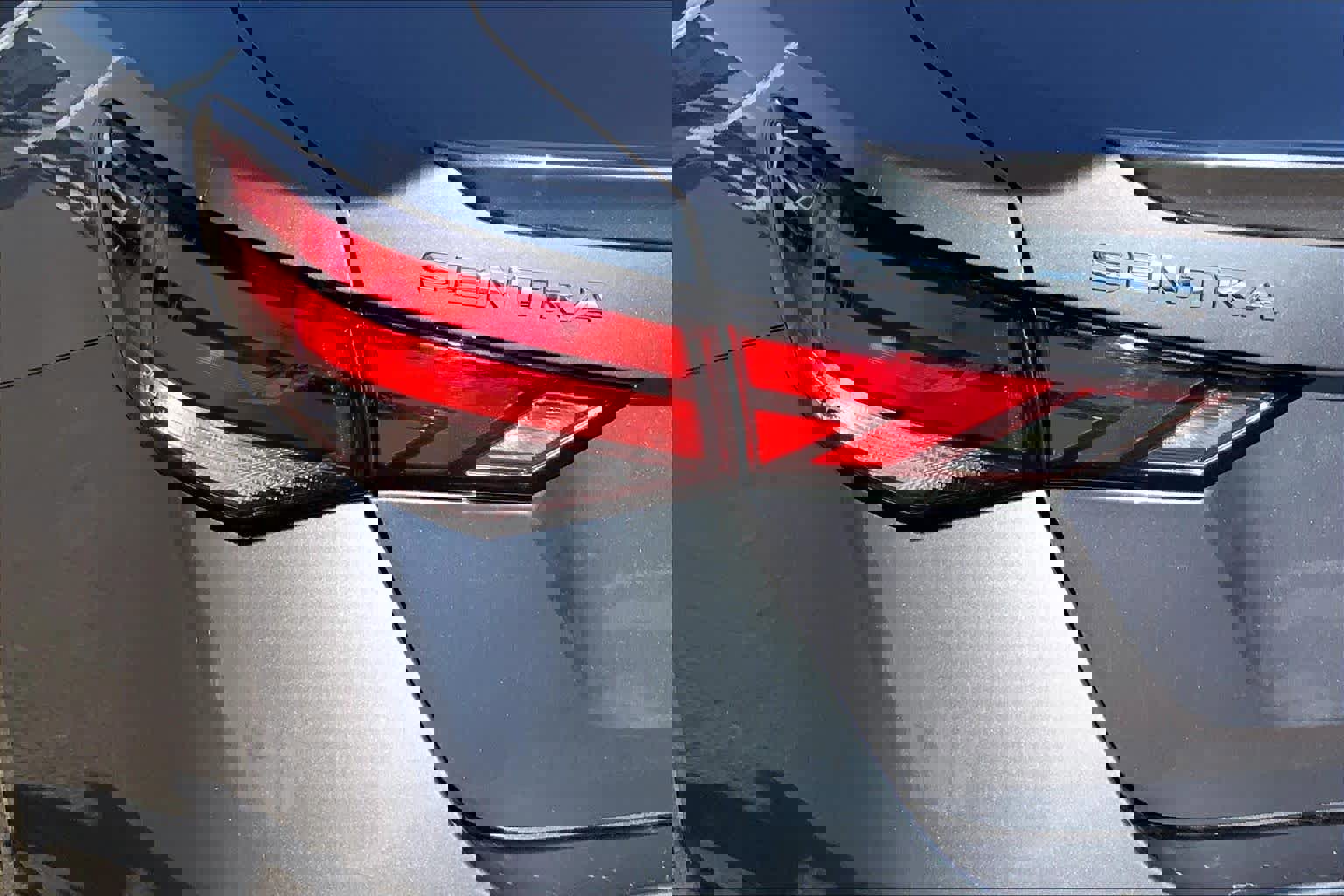 Used 2025 Nissan Sentra SR image 29