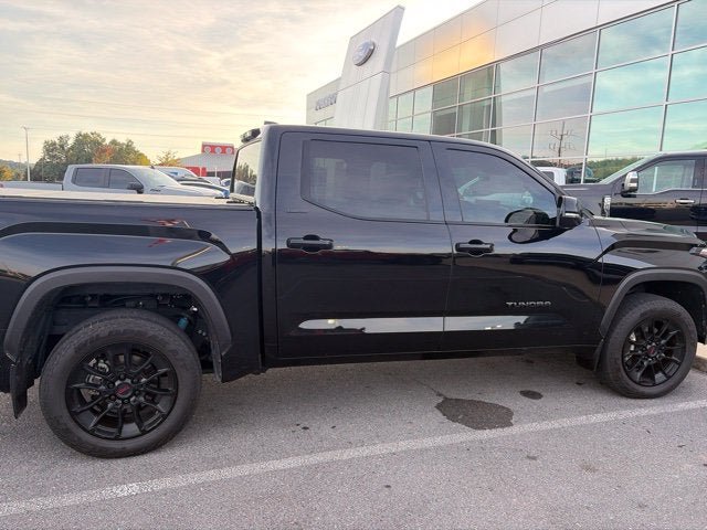 Used 2025 Toyota Tundra Limited w/ TRD Off-Road Package AWD/4WD image 7
