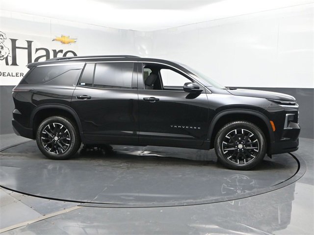 New 2026 Chevrolet Traverse LT w/ Sun and Wheel Package