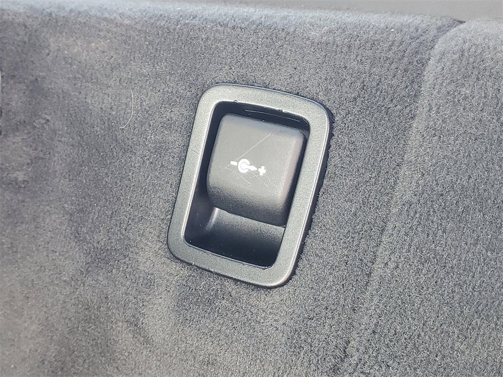 Used 2010 BMW 535i xDrive Wagon image 9