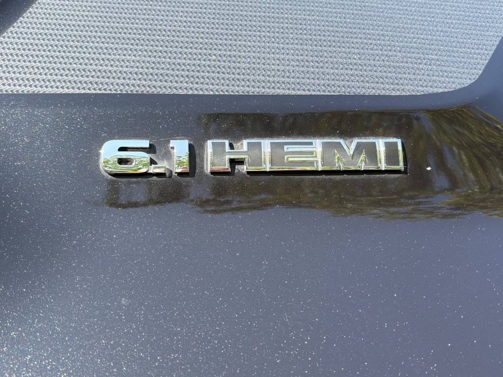 Used 2010 Dodge Challenger SRT8 RWD image 24