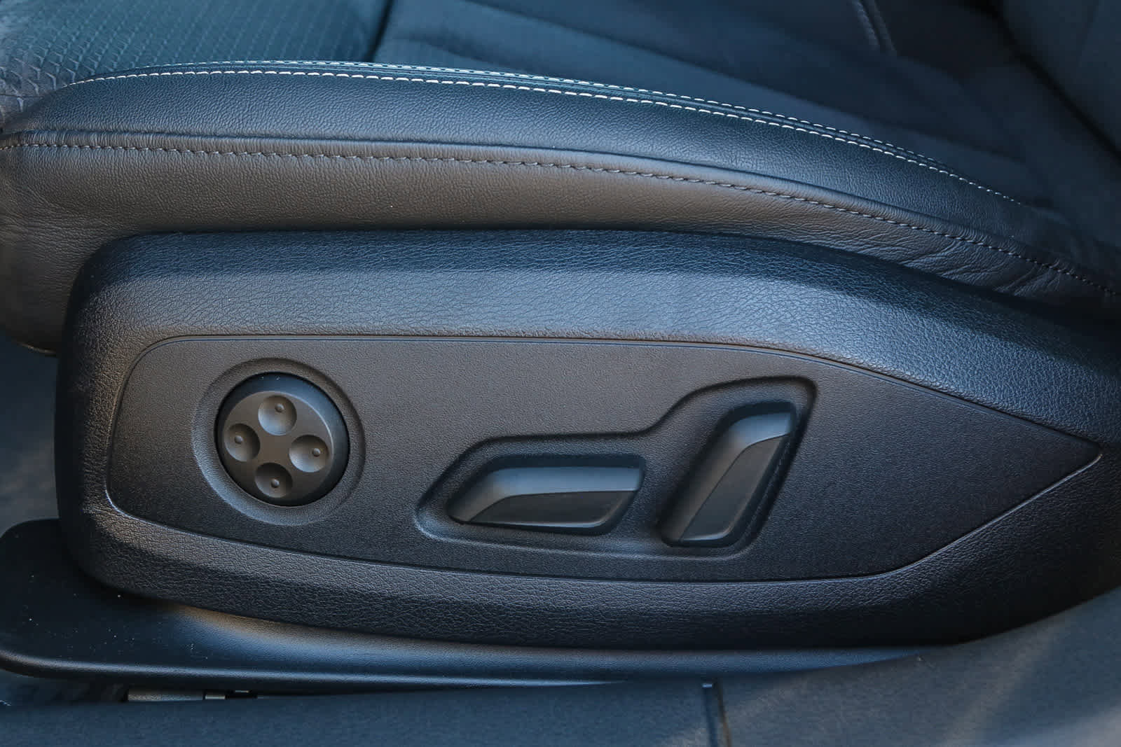 Used 2025 Audi A5 2.0T Premium Plus image 21