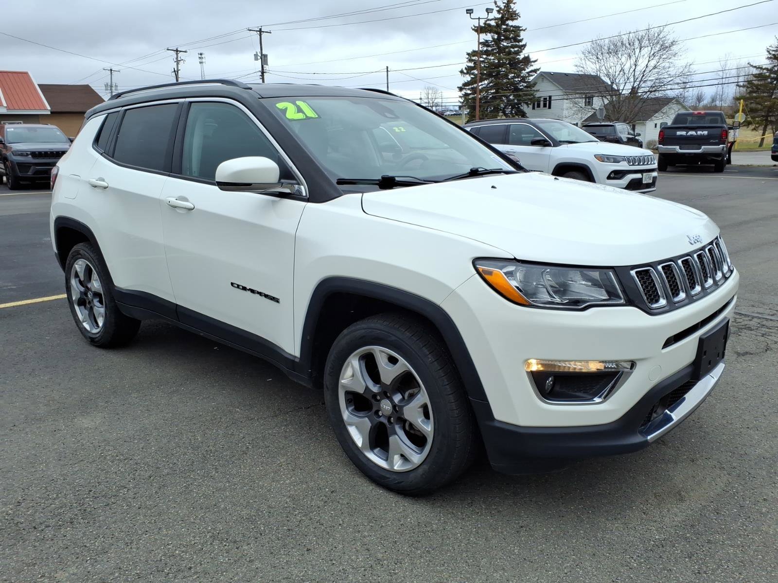 Used 2021 Jeep Compass Limited image 3