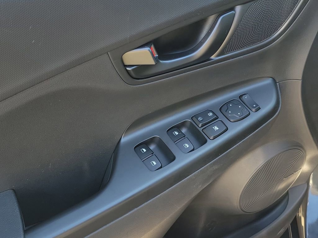 Used 2022 Hyundai Kona N Line w/ Tech Package FWD image 16