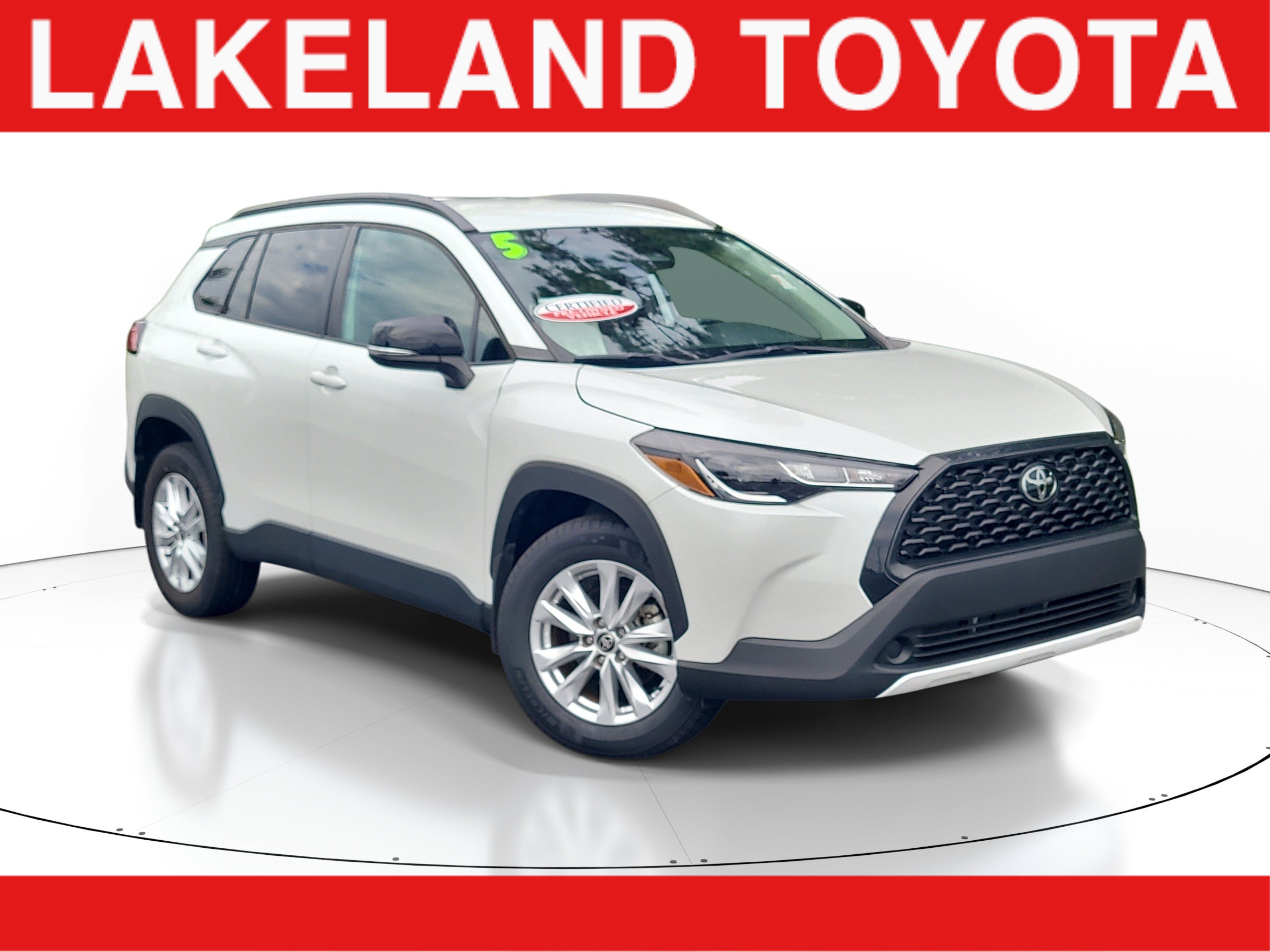 Certified 2025 Toyota Corolla Cross LE FWD image 1