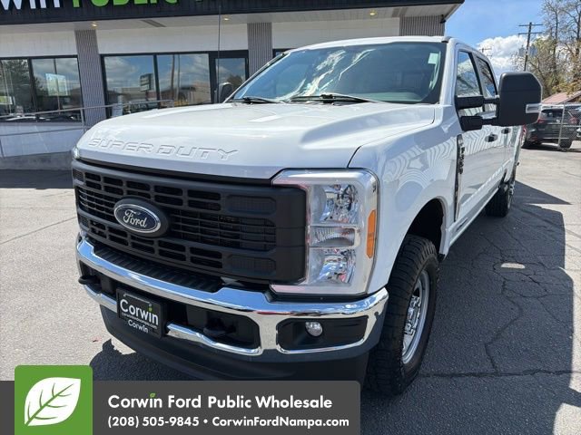 Used 2023 Ford F350 XL w/ Snow Plow/Camper Package