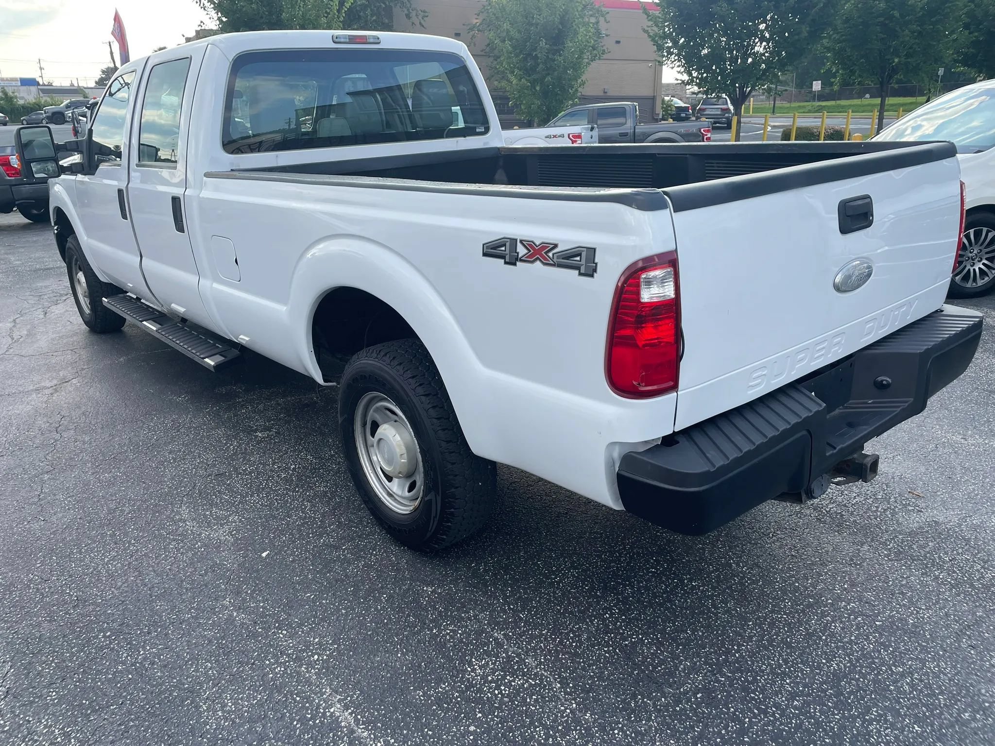 Used 2015 Ford F250 XL w/ Power Equipment Group AWD/4WD image 7