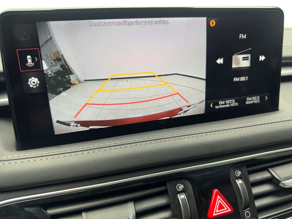 Used 2023 Genesis G70 2.0T image 66