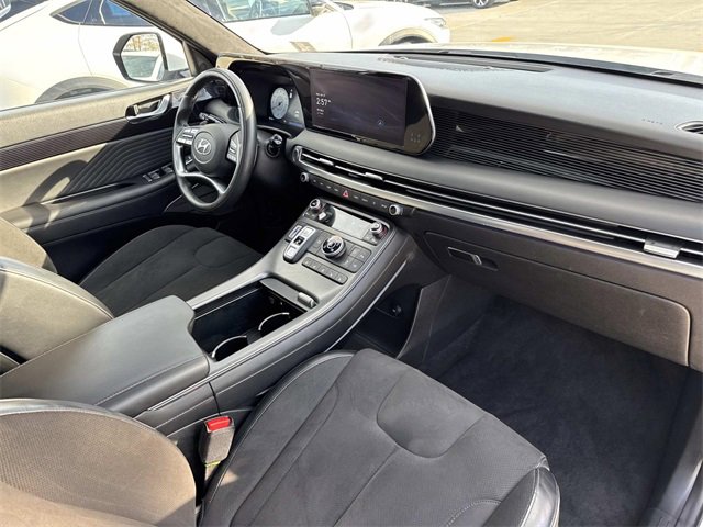 Used 2024 Hyundai Palisade Calligraphy image 12