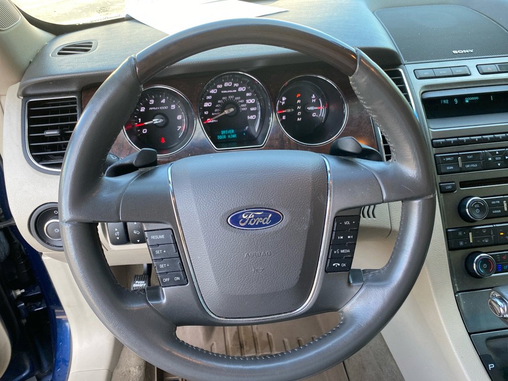 Used 2012 Ford Taurus Limited image 12