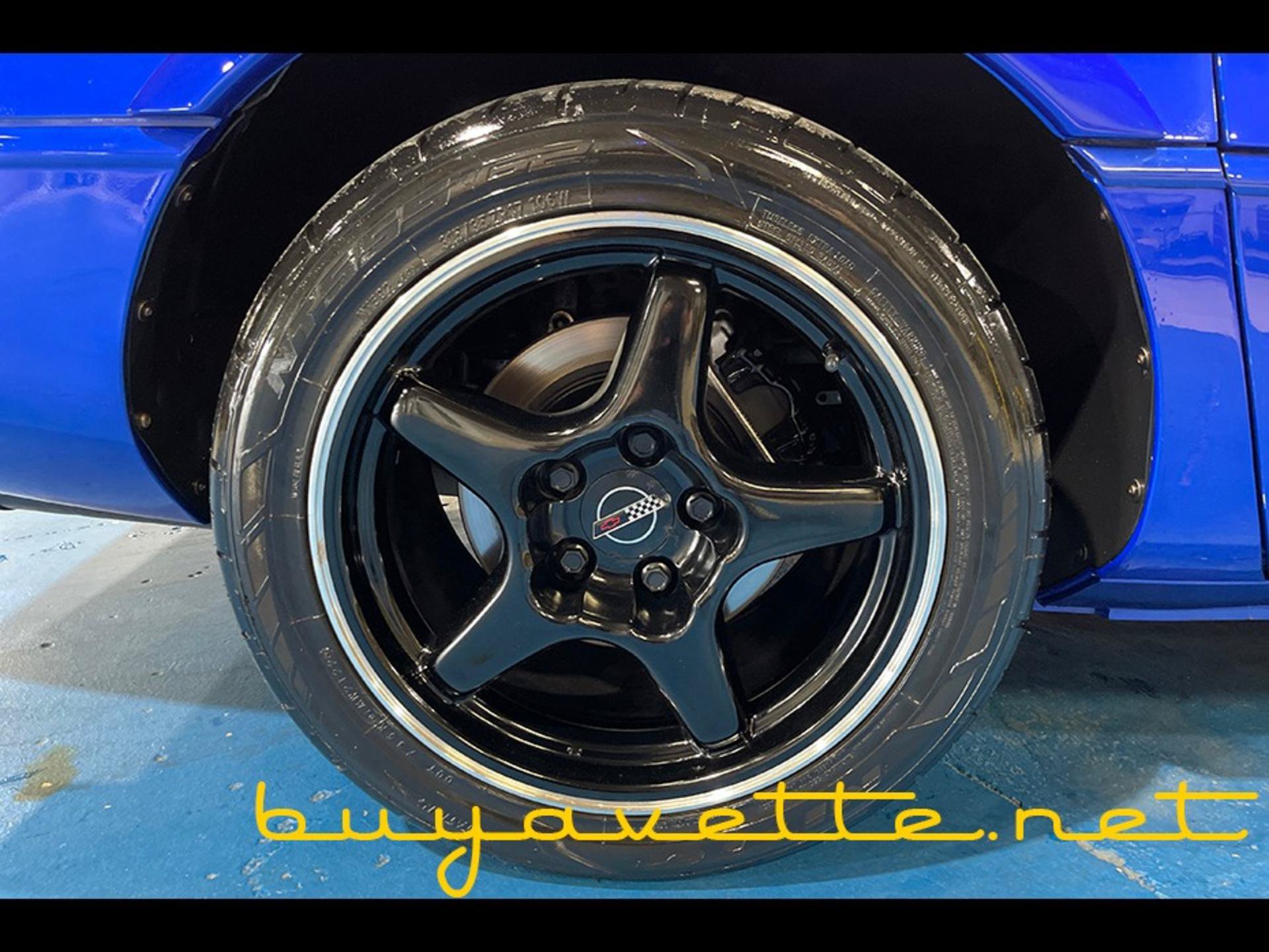 Used 1996 Chevrolet Corvette Coupe RWD image 11