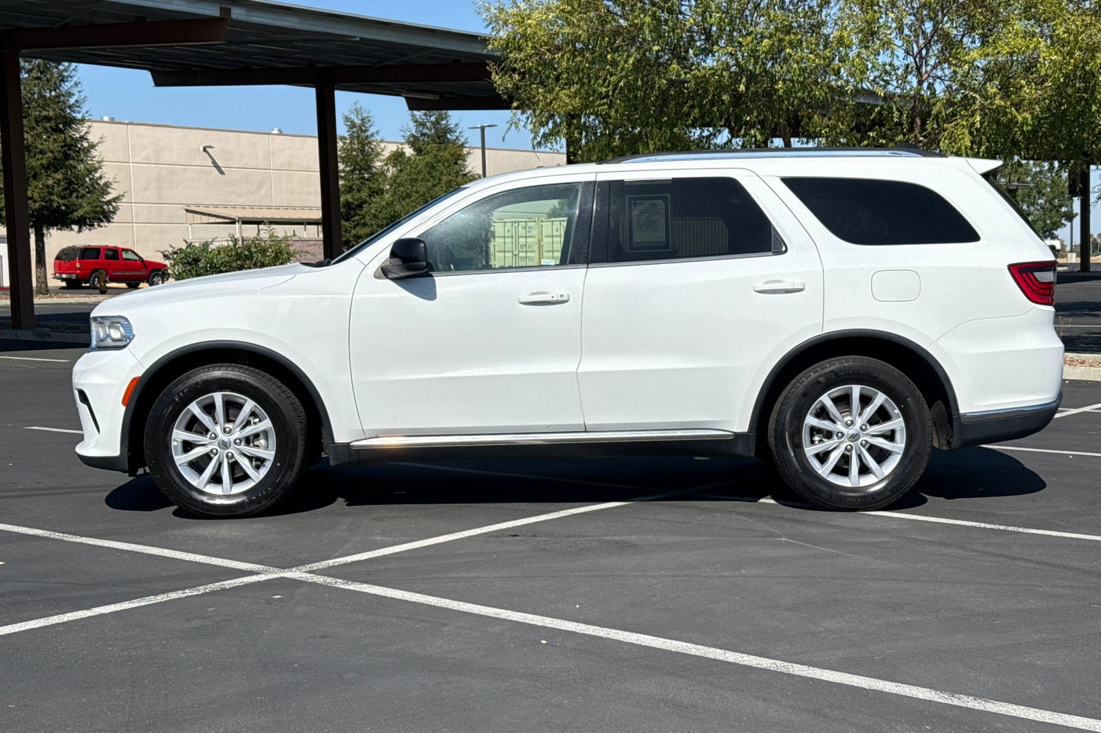 Used 2023 Dodge Durango SXT RWD image 13