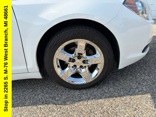 Used 2012 Chevrolet Malibu LS FWD image 7