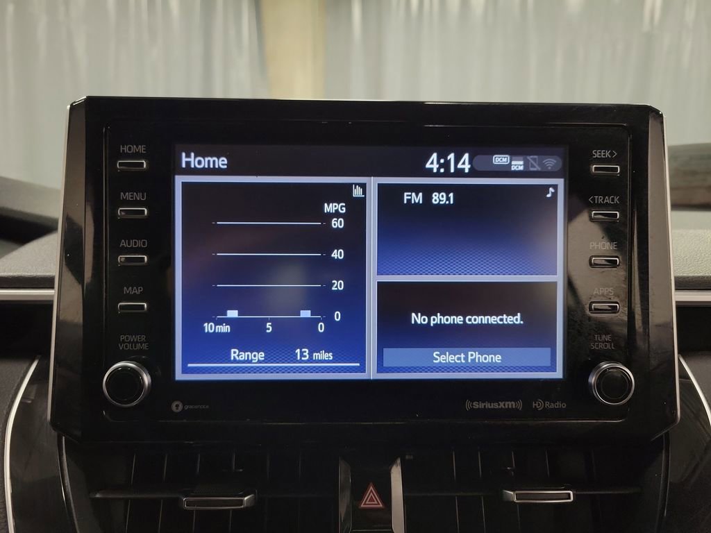 Used 2022 Toyota Corolla SE w/ SE Preferred Package FWD image 18