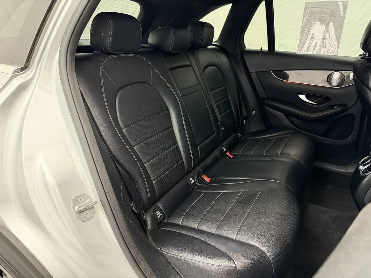 Used 2017 Mercedes-Benz GLC 300 4MATIC image 28