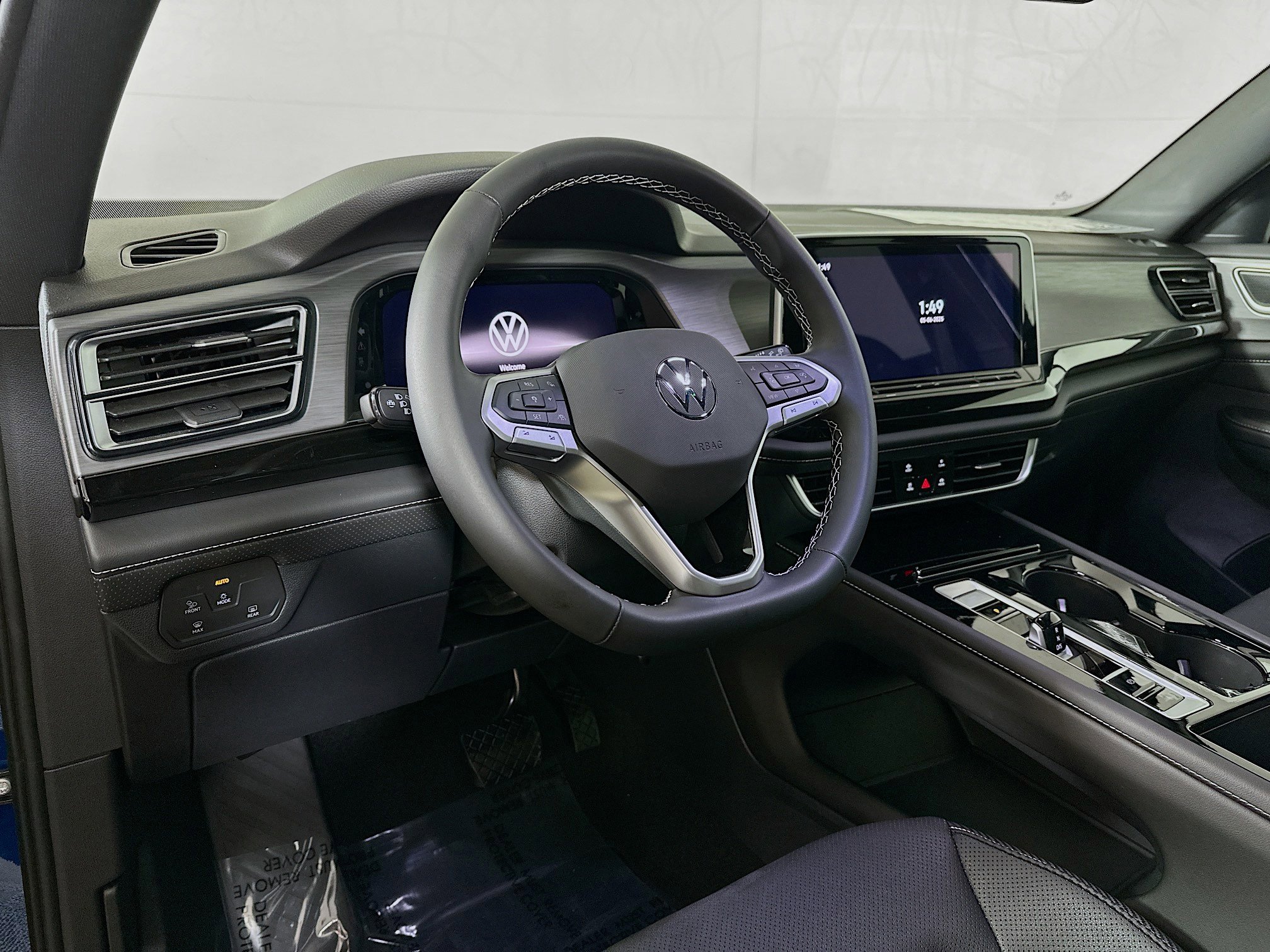 New 2025 Volkswagen Atlas Cross Sport SE image 9