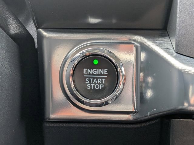 Used 2021 Ford F150 Lariat w/ Equipment Group 502A High image 28