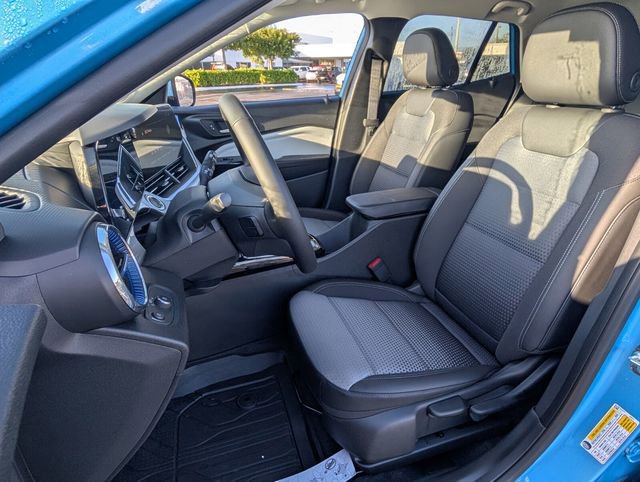 New 2025 Chevrolet Trax LT w/ Driver Confidence Package image 4