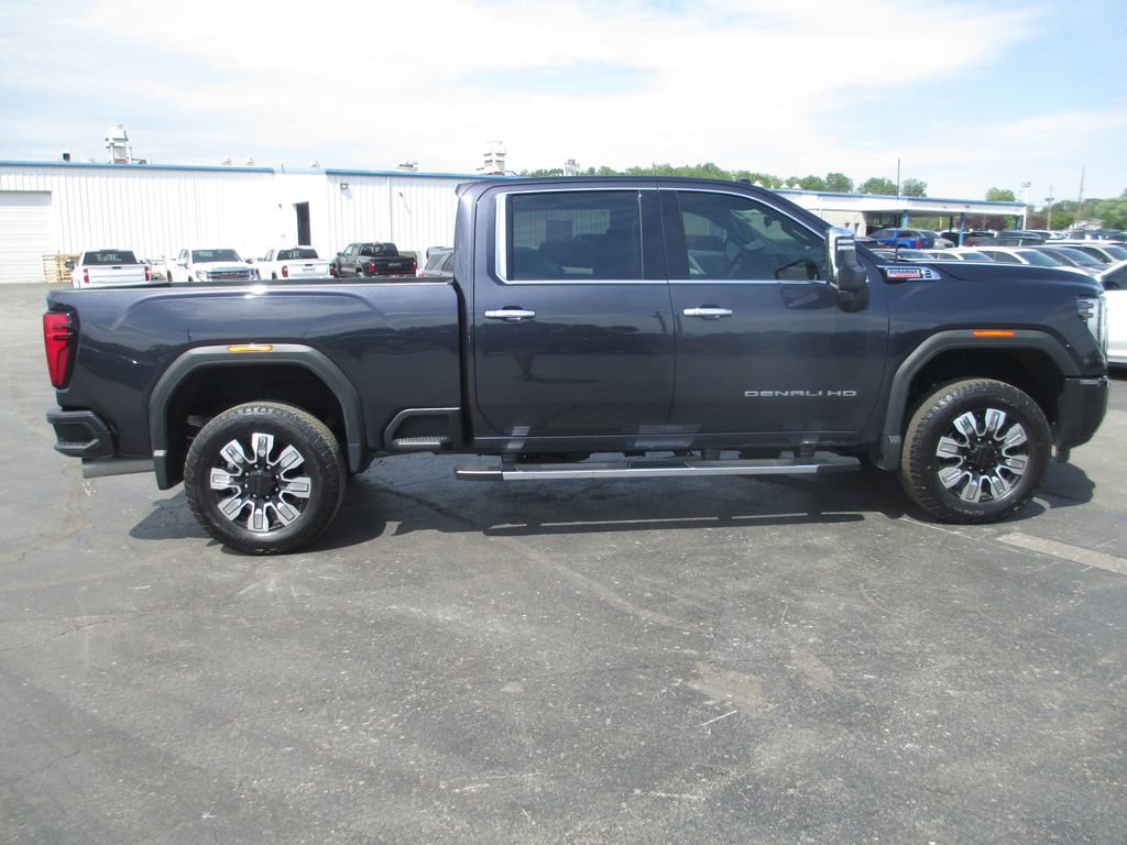 Used 2024 GMC Sierra 2500 Denali w/ Denali Reserve Package AWD/4WD image 4