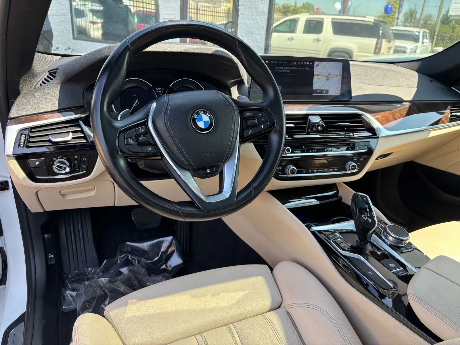 Used 2018 BMW 540i xDrive image 27