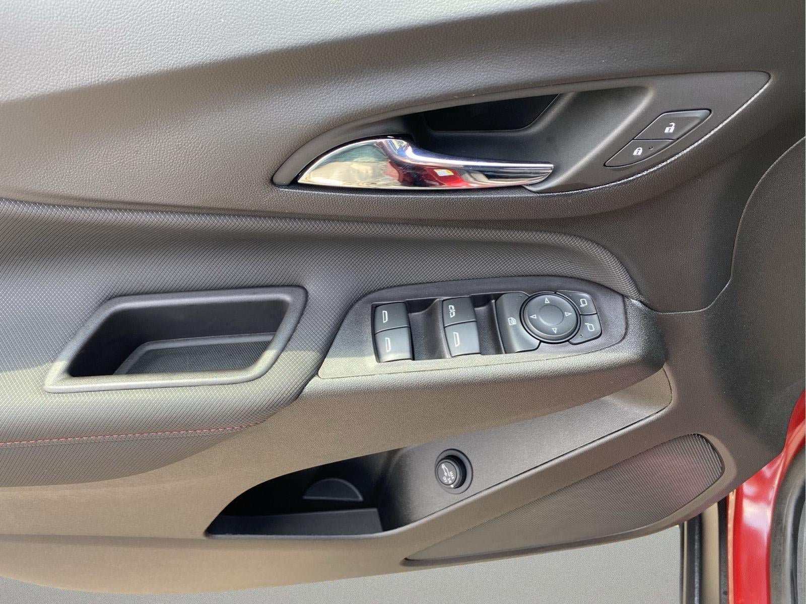 Used 2022 Chevrolet Equinox RS AWD/4WD image 15
