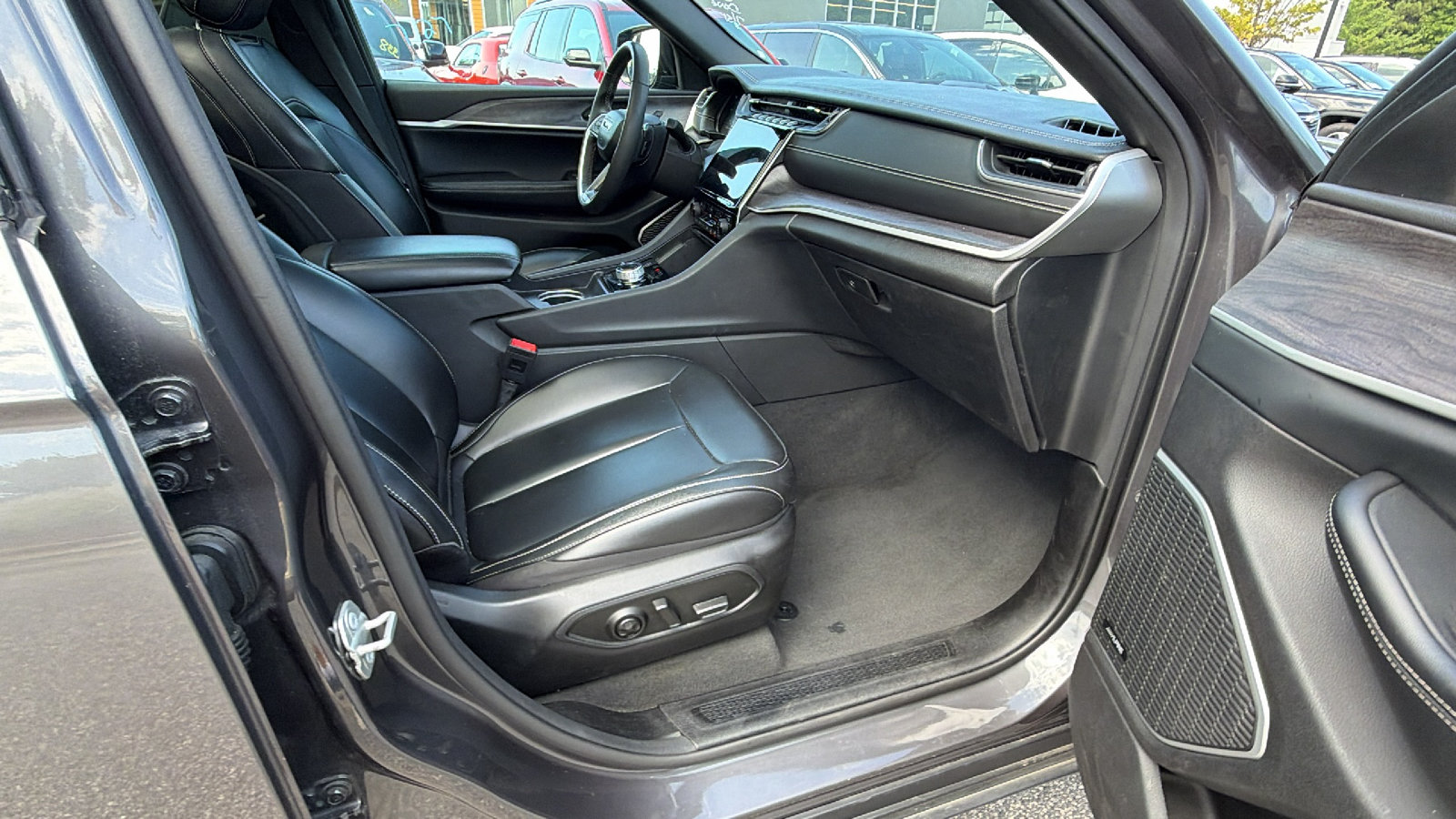 Used 2024 Jeep Grand Cherokee Limited 4xe AWD/4WD image 20