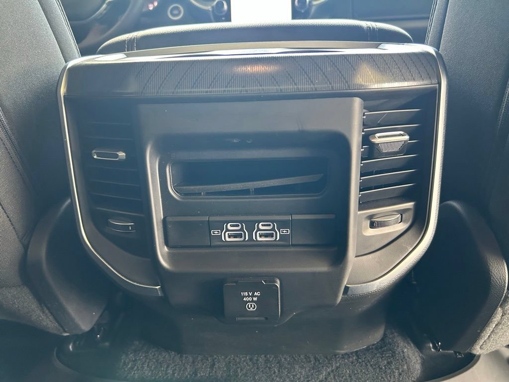 Used 2025 RAM 1500 Big Horn AWD/4WD image 32