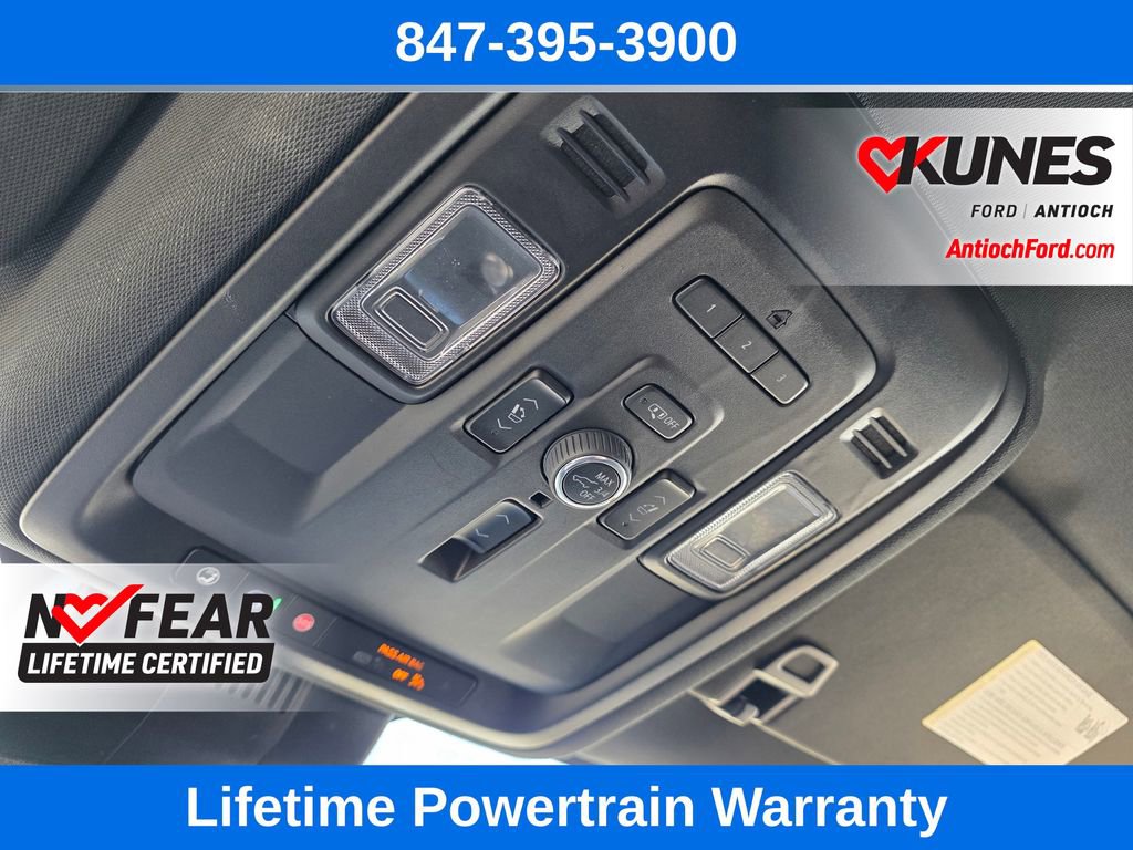Used 2024 Chevrolet Tahoe Premier AWD/4WD image 49
