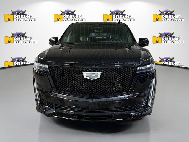 Used 2022 Cadillac Escalade Sport Platinum AWD/4WD image 2