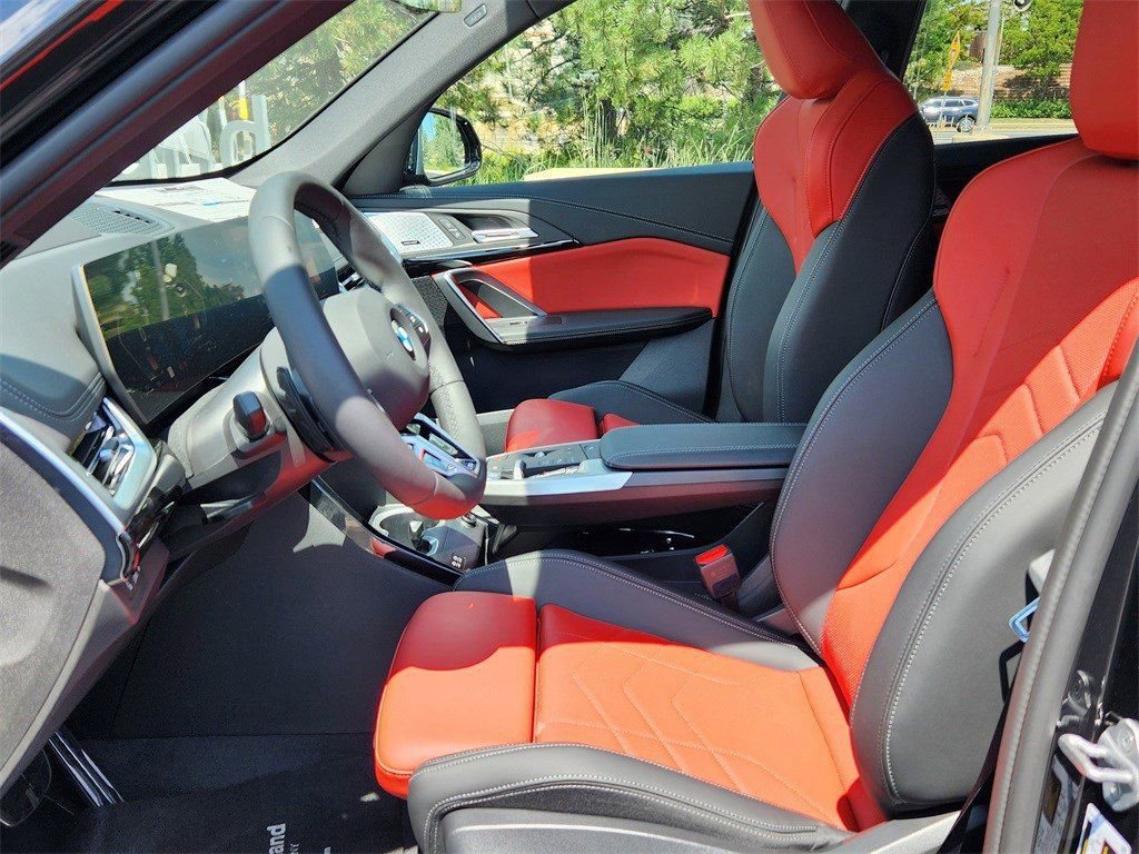 Used 2025 BMW X1 xDrive28i w/ Premium Package AWD/4WD image 9