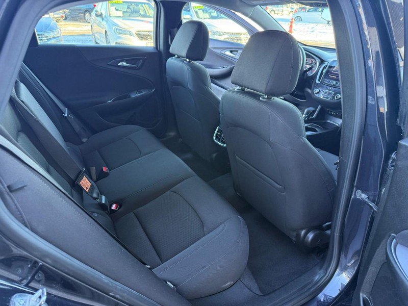 Used 2023 Chevrolet Malibu LT image 15