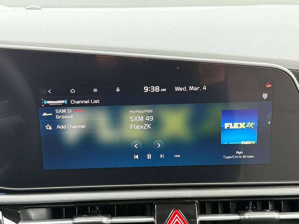 Certified 2025 Kia Niro EX Touring image 14