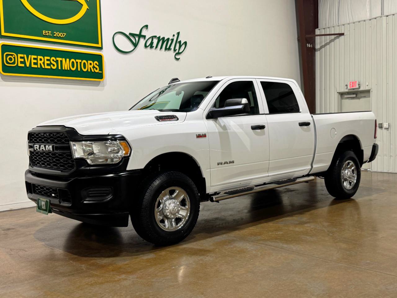 Used 2022 RAM 2500 Tradesman AWD/4WD image 3