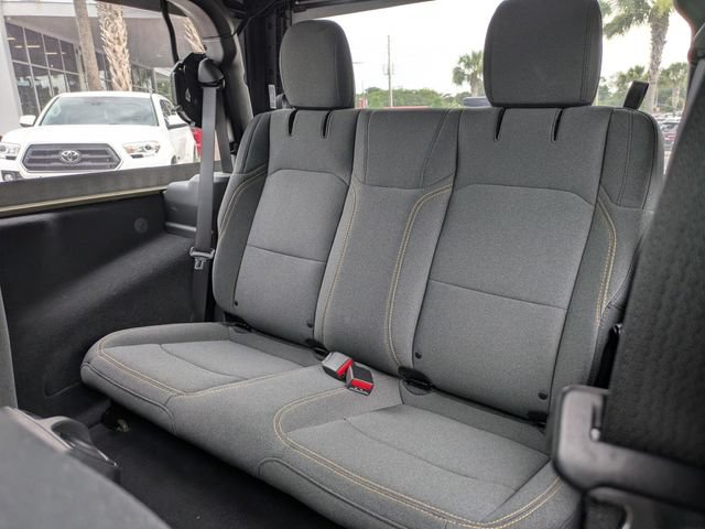 Used 2025 Jeep Wrangler Sport AWD/4WD image 16