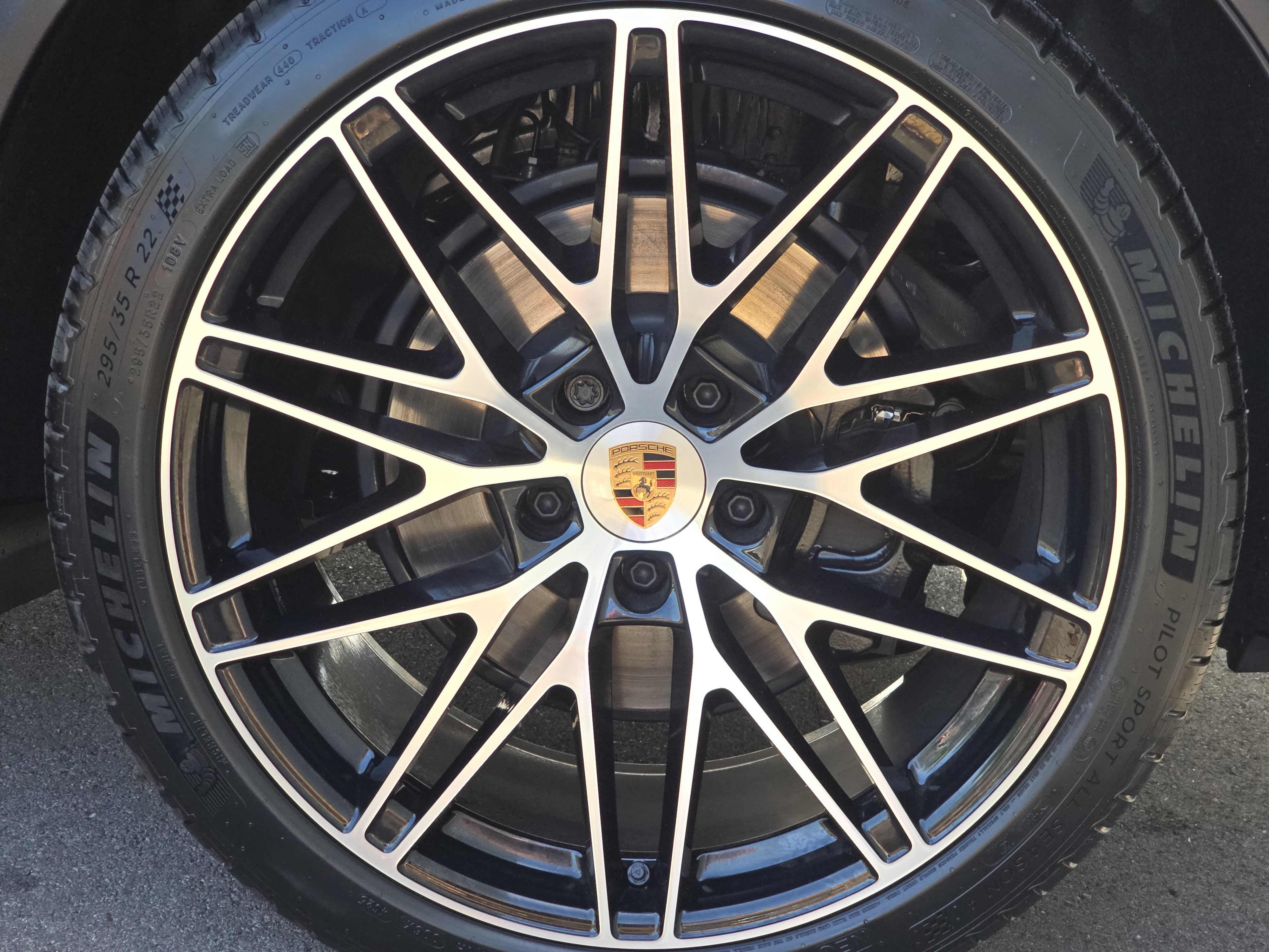 New 2026 Porsche Macan 4 Electric AWD/4WD image 17