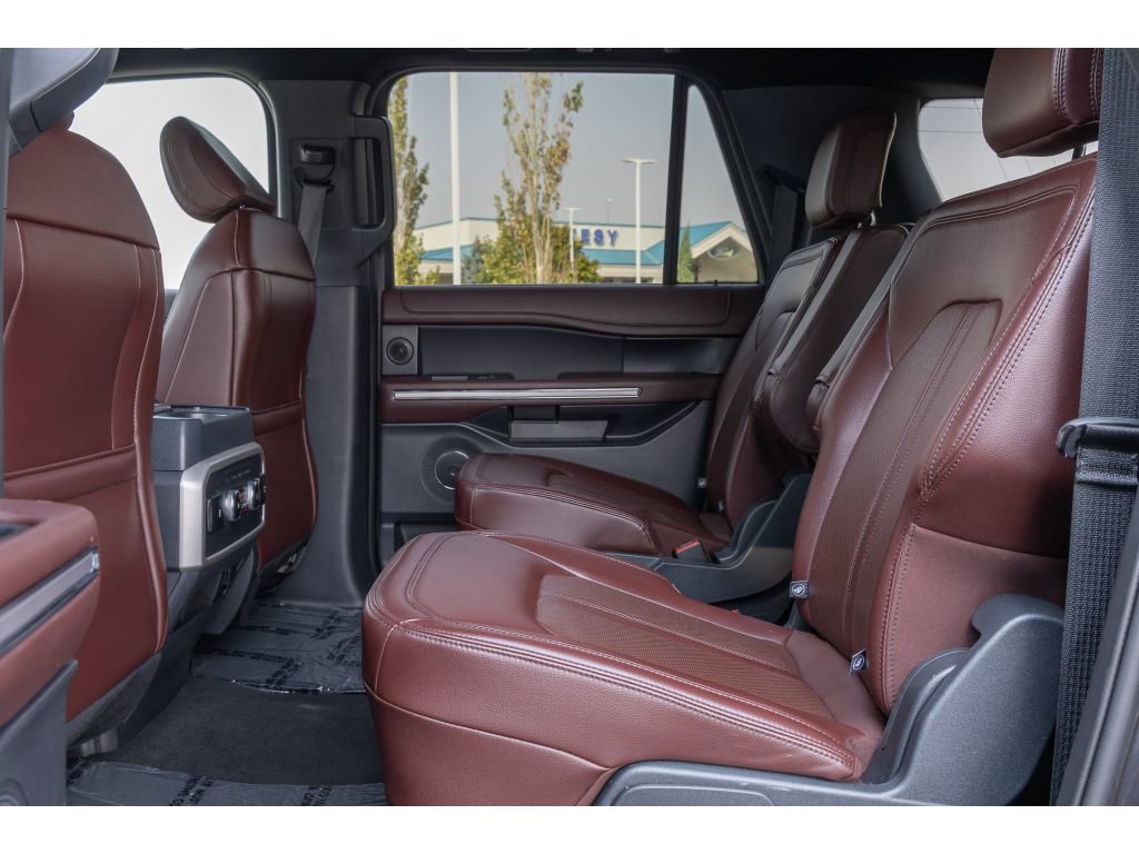 Used 2024 Ford Expedition Max Limited image 13