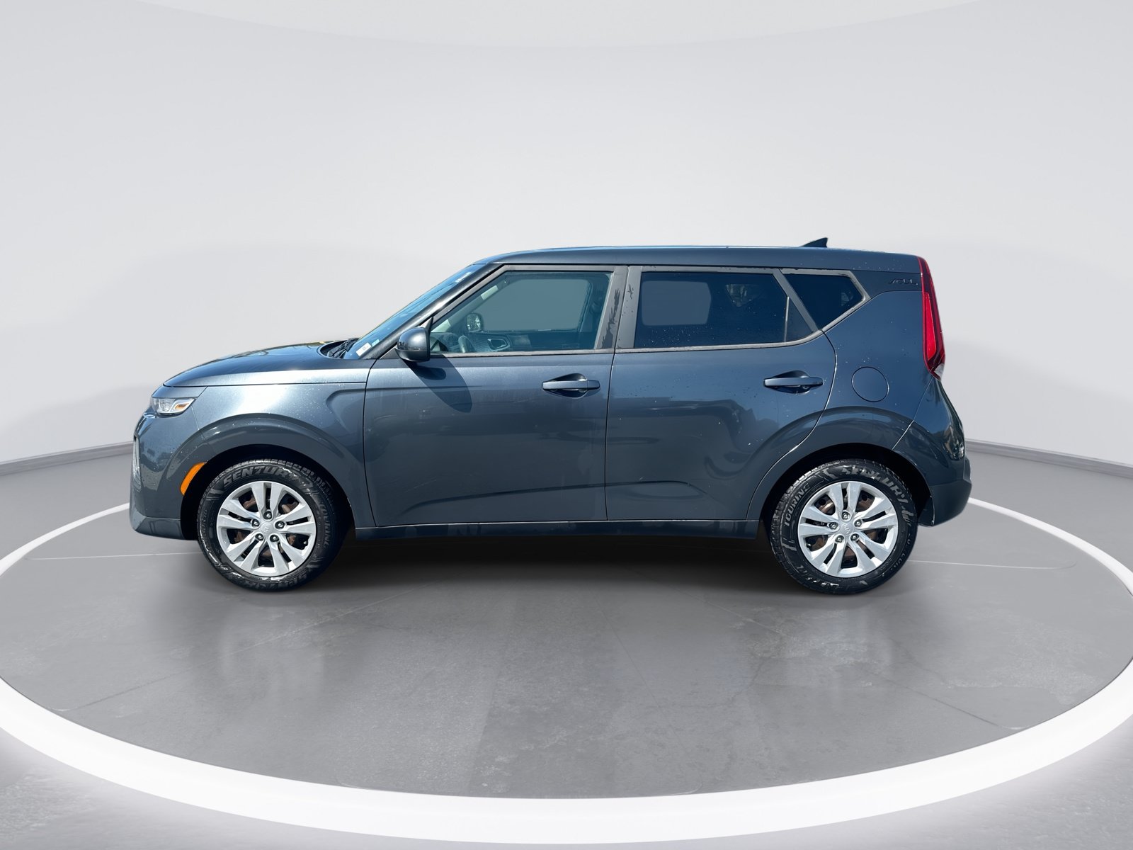 Used 2020 Kia Soul LX FWD image 6