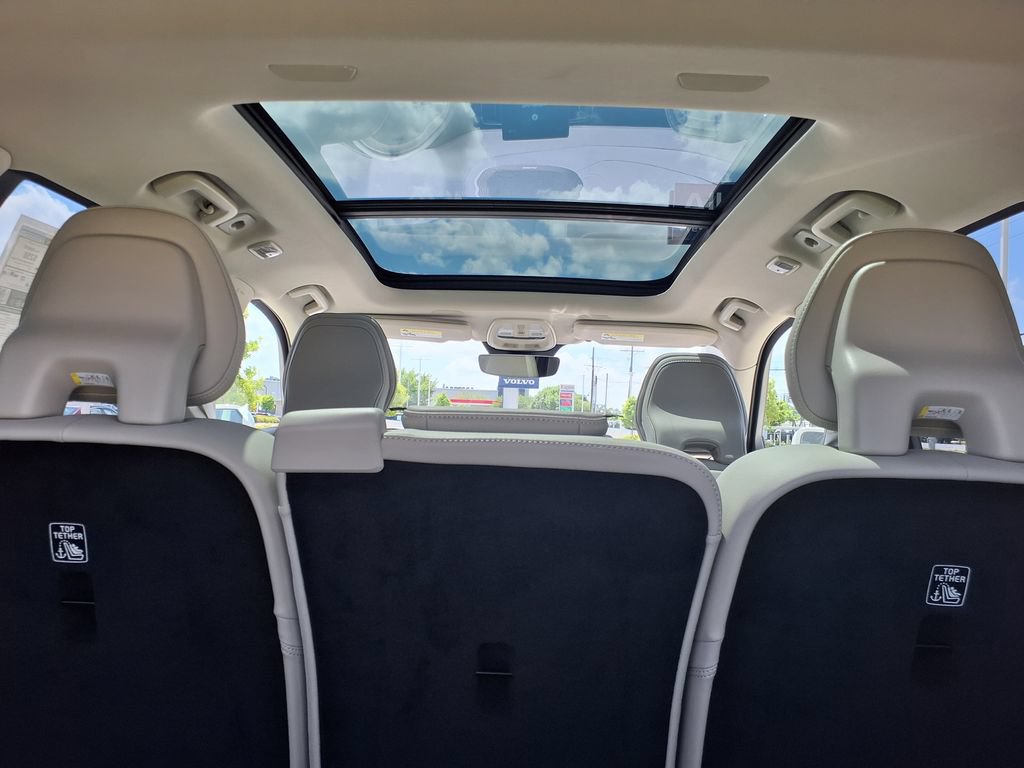 New 2026 Volvo XC90 T8 Ultra w/ Protection Package Premier AWD/4WD image 24