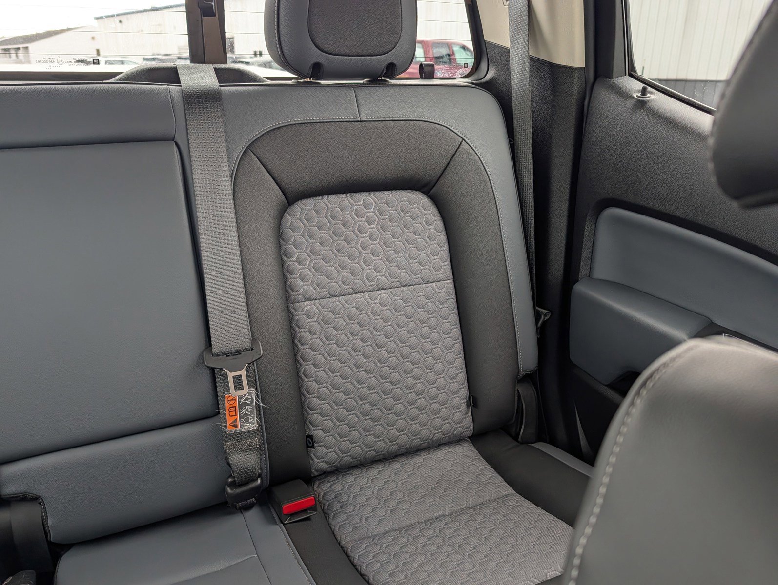 Used 2018 Chevrolet Colorado Z71 w/ Centennial Edition RWD image 14