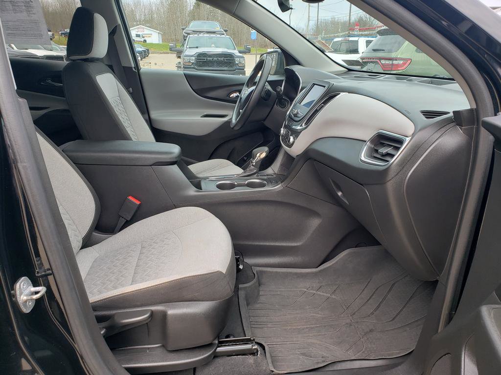 Used 2022 Chevrolet Equinox LT w/ Driver Convenience Package AWD/4WD image 15