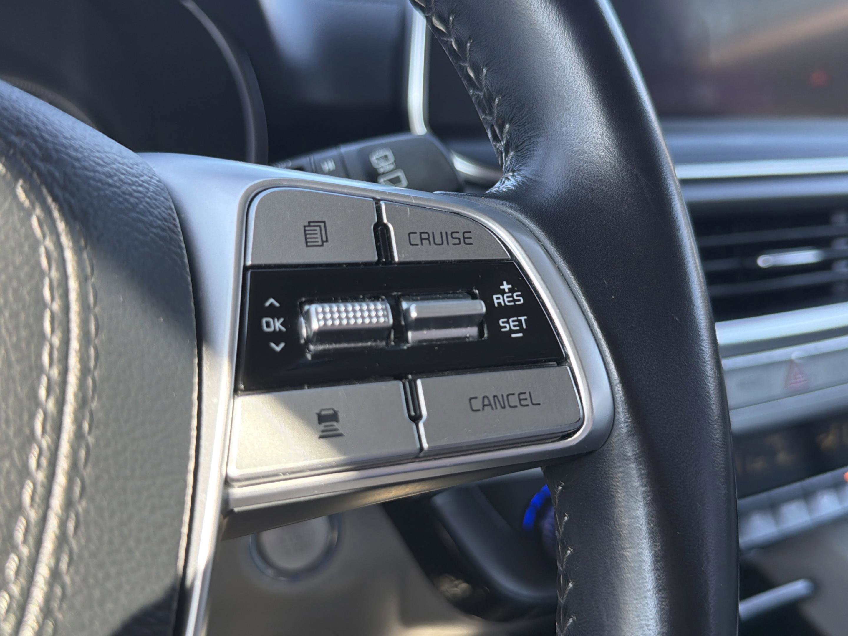 Used 2022 Kia Telluride S image 12