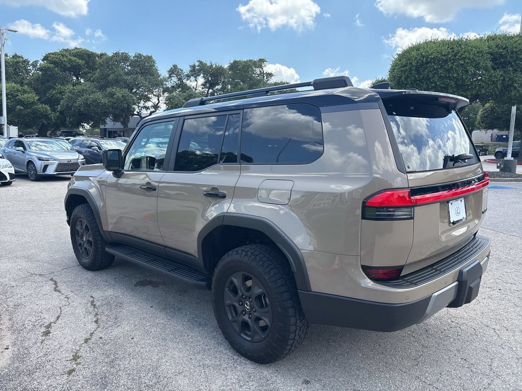 Certified 2025 Lexus GX 550 AWD/4WD image 3