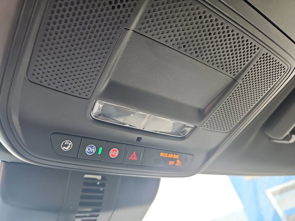 New 2026 Chevrolet Traverse LT w/ Driver Confidence Package image 14