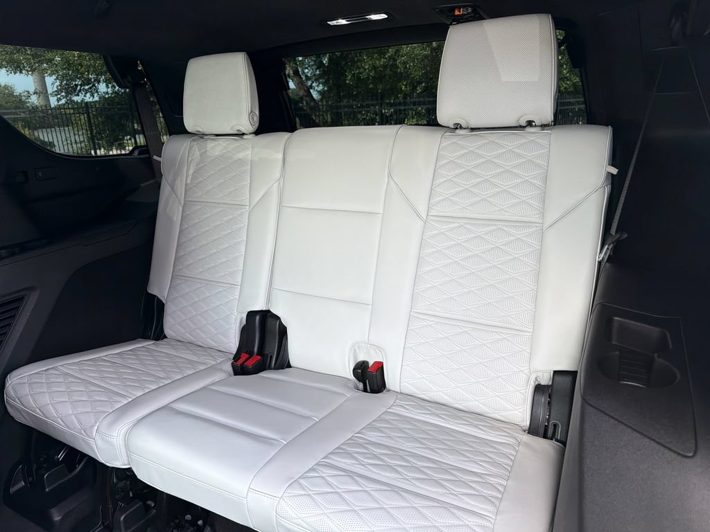 Used 2026 Cadillac Escalade V w/ LPO, ONYX Package AWD/4WD image 40