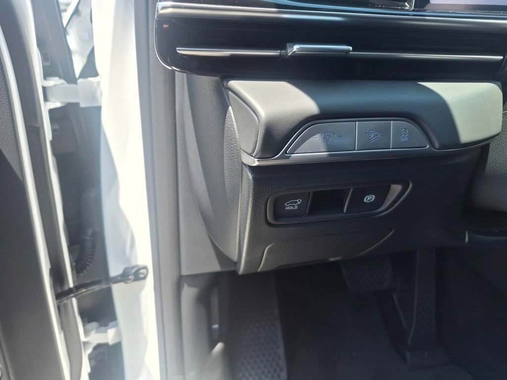 Used 2026 Genesis GV80 2.5T RWD image 13