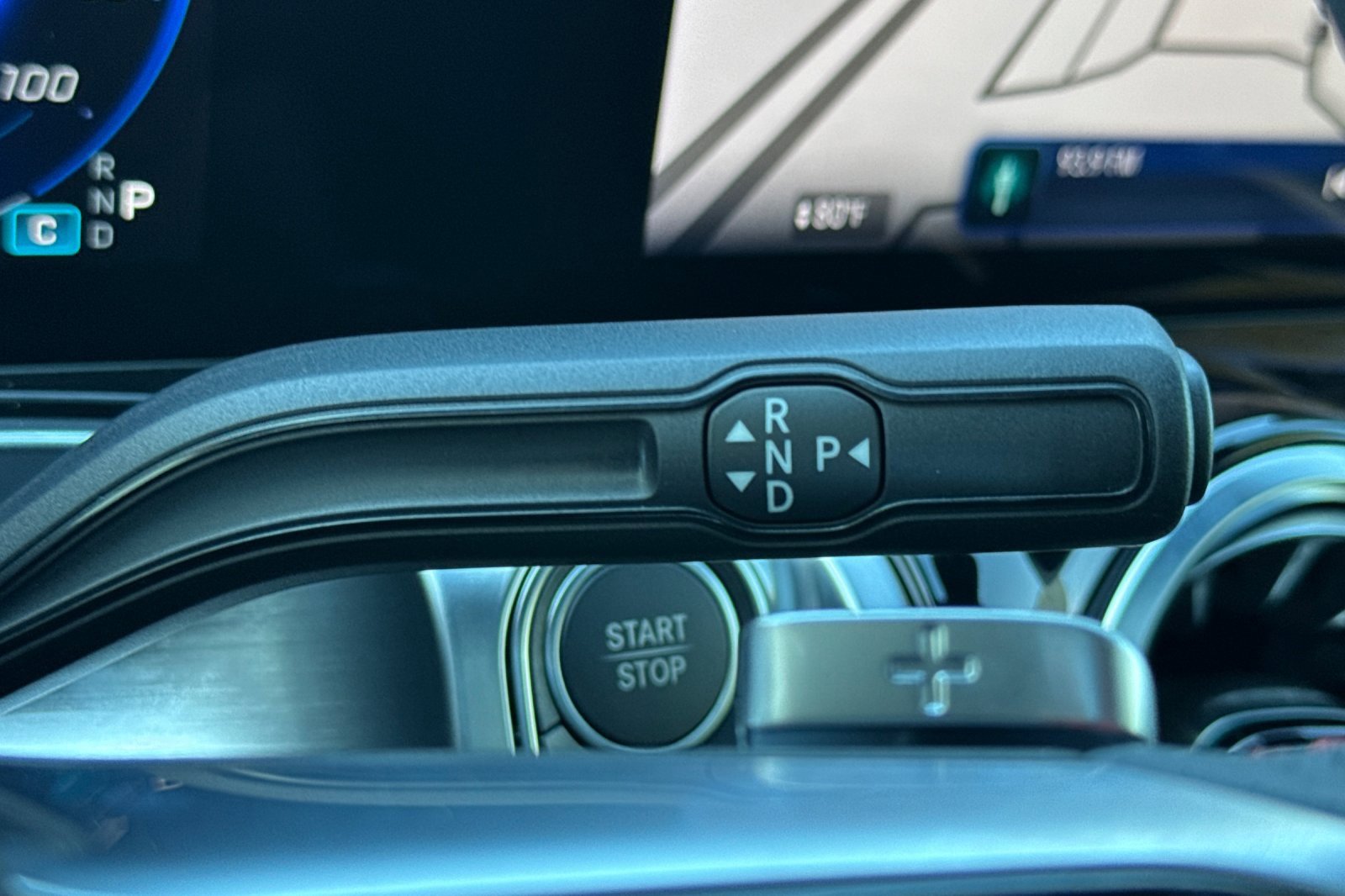 Used 2024 Mercedes-Benz EQB 300 4MATIC image 26