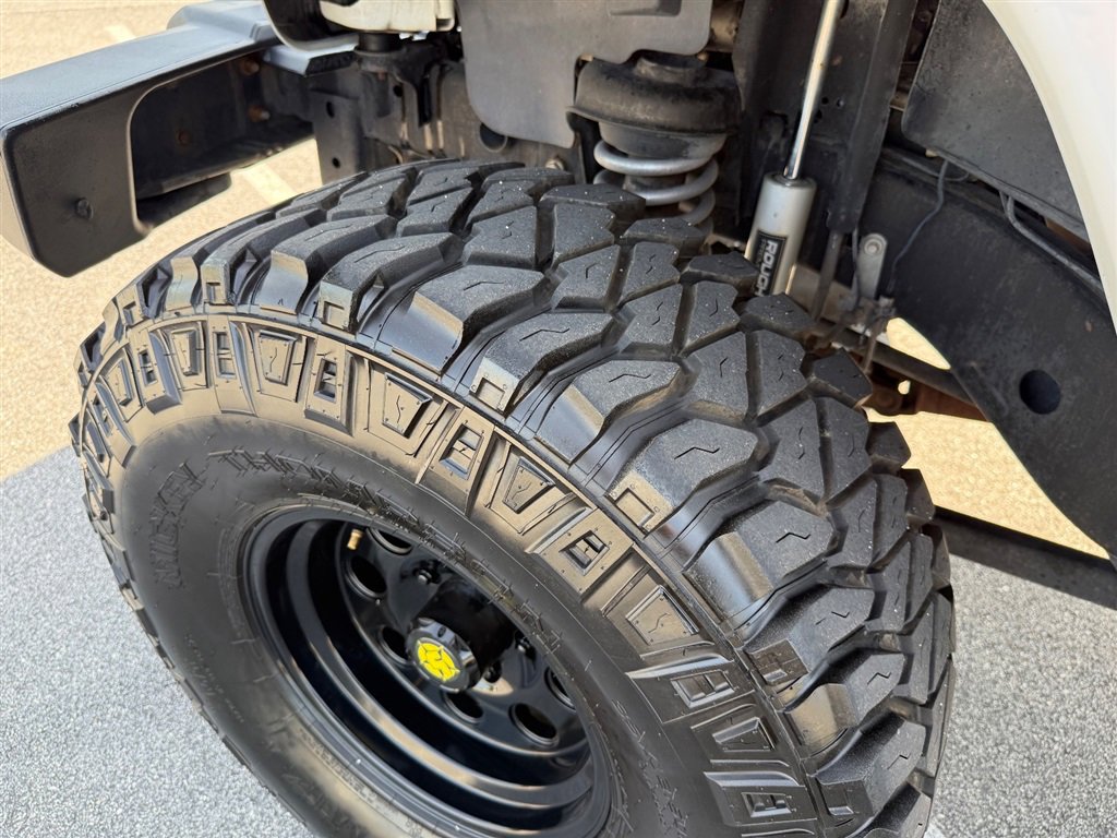 Used 2018 Jeep Wrangler Unlimited Sahara image 11